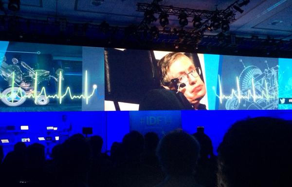 Stephen Hawking: “La medicina no puede curarme, así que me apoyo en la tecnología”