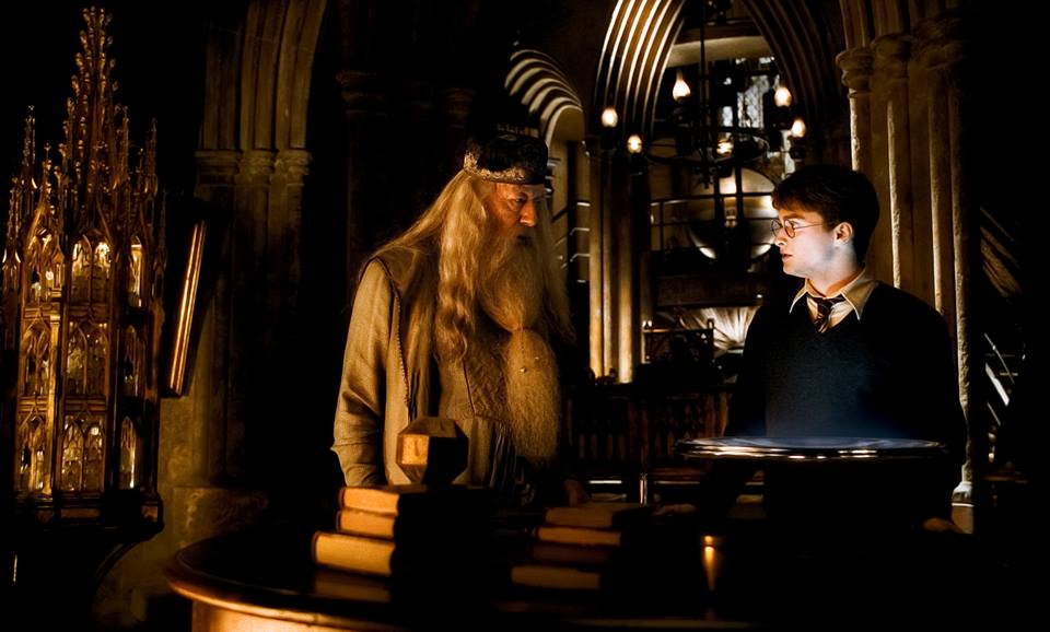 Albus Dumbledore y Harry Potter en El príncipe mestizo