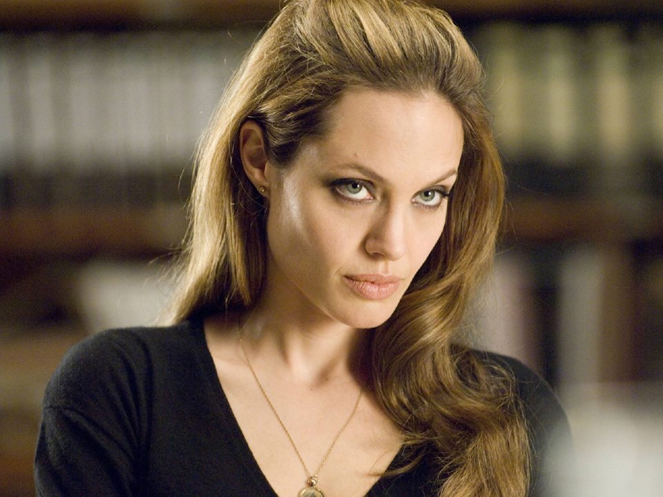 Angelina Jolie no quiere darle tregua al cáncer
