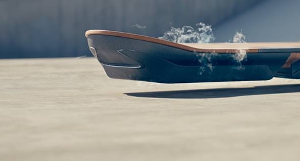 La Lexus Hoverboard necesita de una pista magnética