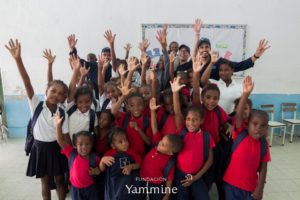 Yammine - Entrega de kits escolares a niños de Chuspa (4)