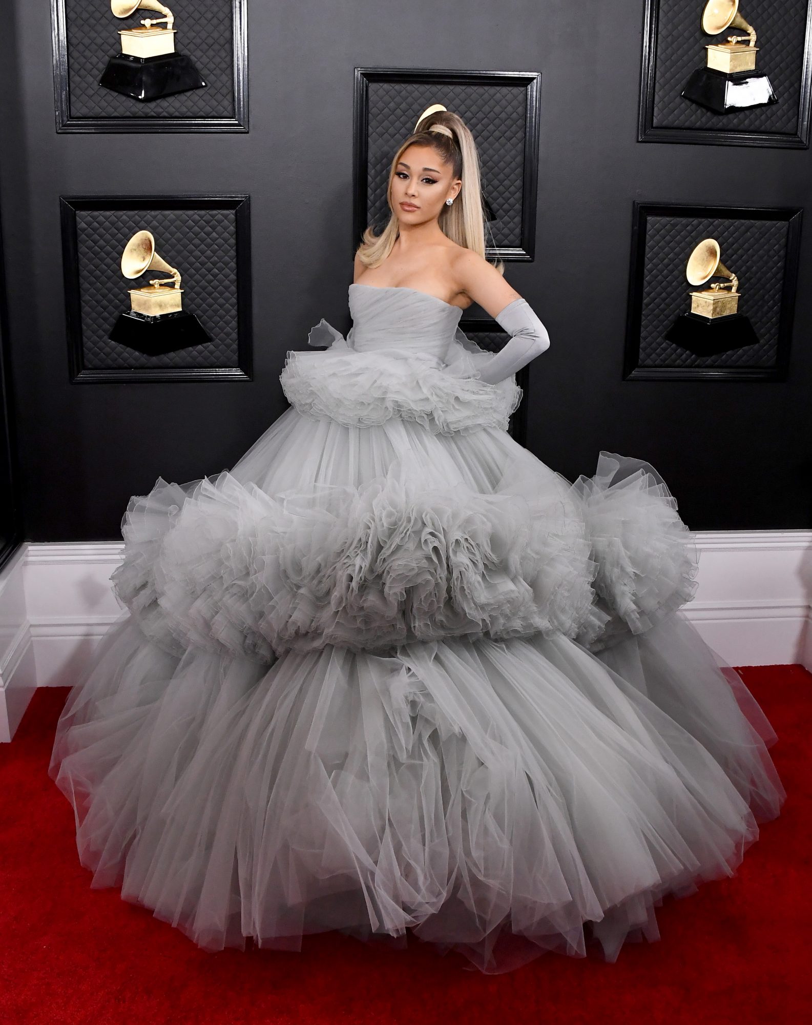 Ariana-Grammy