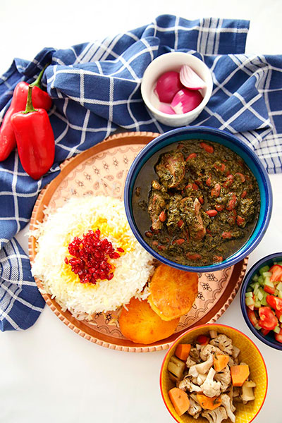 Salar-Ataie-Bandari-Conoce-el-plato-iraní-Ghormeh-Sabzi