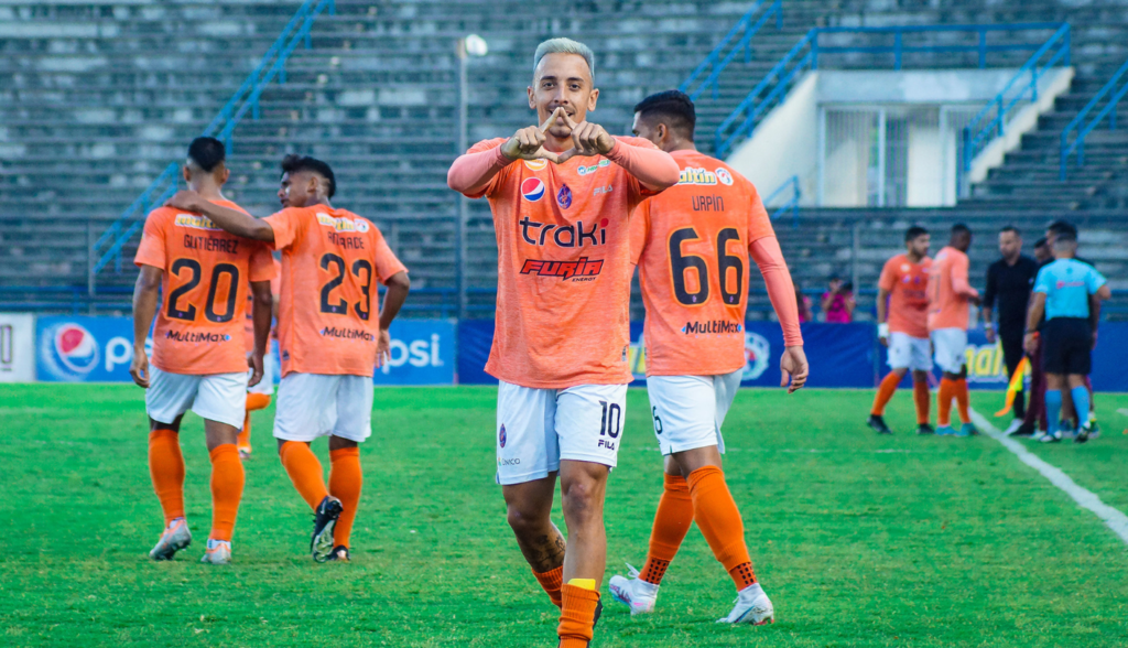 Sebastian Cano Caporales: El Naranja goleó a Zamora en casa