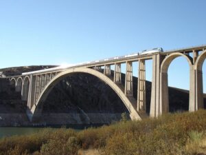 Claudio Antonio Ramírez Soto - PILPERCA - ¡Entérate! De puentes y viaductos; Sabes cuál es la diferencia - FOTO