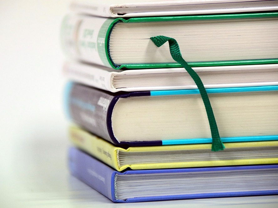 Javier Ceballos - Encuadernación de libros; De qué trata; Cuántos tipos existen - FOTO