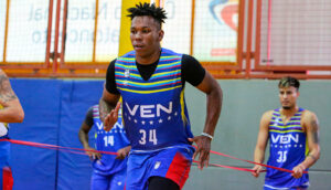 Sebastian Cano Caporales: Edgar «Petare» Martínez baja de la preselección por lesión