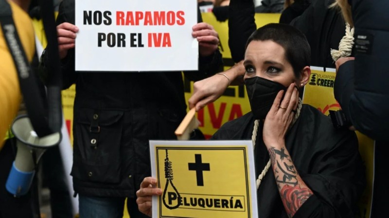 Protestan de sector de la peluquería y estética