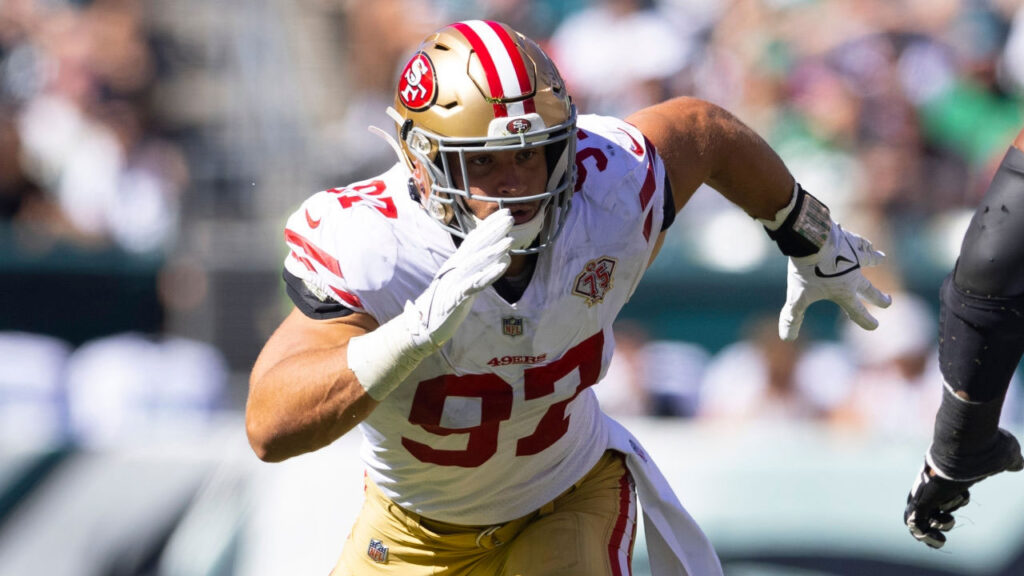 nick-bosa-49ers-eagles-2021.jpg