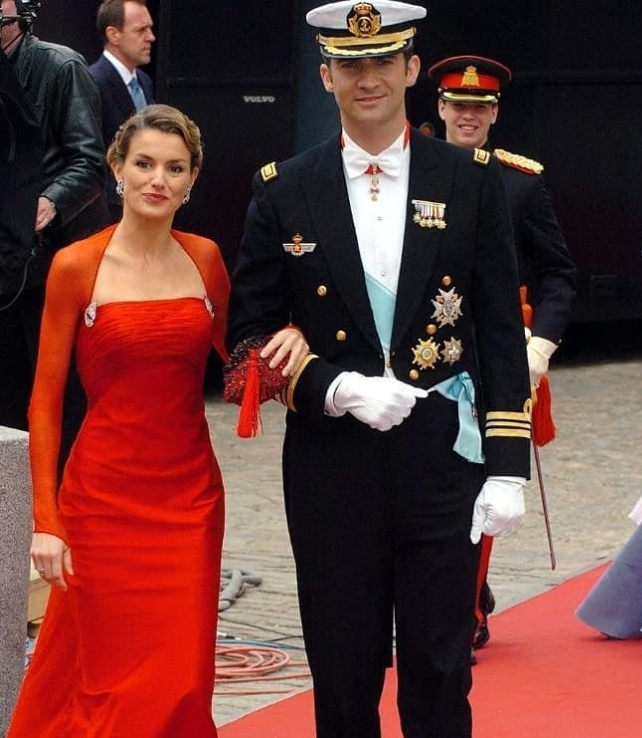 Vestido rojo de Lorenzo Caprile