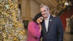 Presidente-Abinader-y-su-esposa-Raquel-Arbaje.jpg