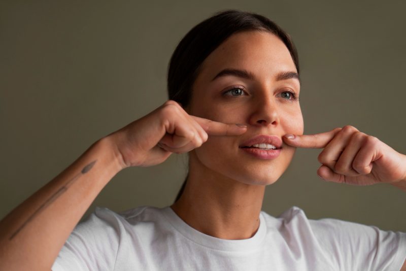Ejercicios de yoga facial