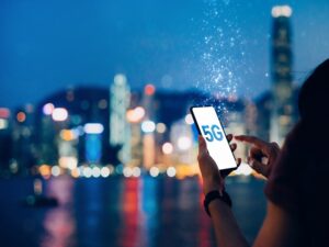 Juanfe Serrano - Hablemos de tecnología 5G; Qué es; Cuáles son sus aplicaciones y beneficios - FOTO