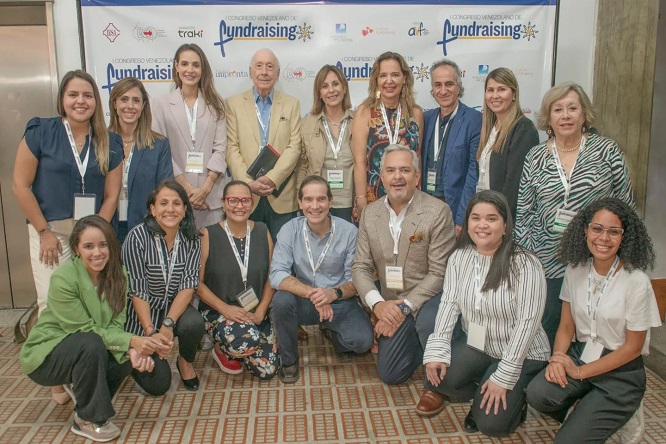 Fundación Traki dice presente en el Primer Congreso Venezolano de Fundraising - FOTO