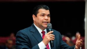 FP-objeta-reforma-constitucional-propone-el-presidente-Abinader.jpg