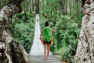  La Importancia de la Sostenibilidad en el Turismo Rural y de Aventura: Cuidando la Naturaleza y Fomentando Experiencias Memorables