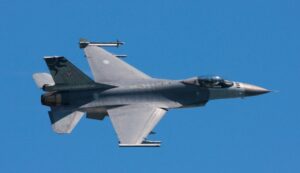 Avion-f16.jpg