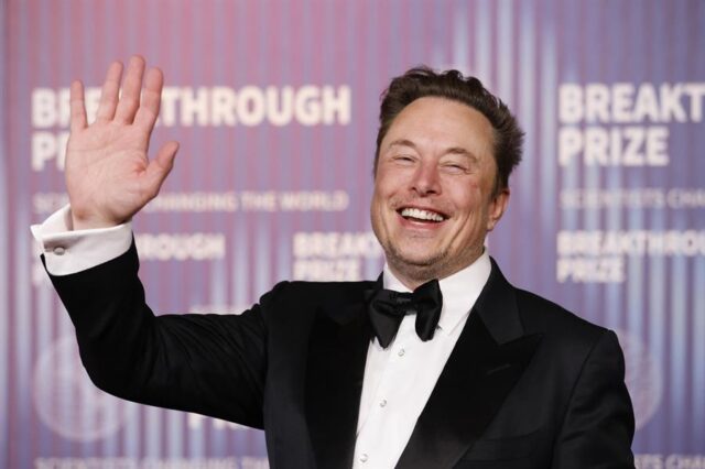 El Sumario - Trabajadores de X pueden optar a acciones de la empresa Elon Musk