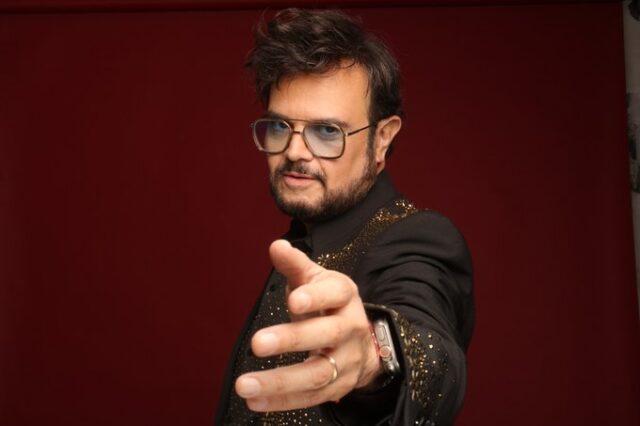 El Sumario - Aleks Syntek anunció una gira por Estados Unidos Aleks Syntek