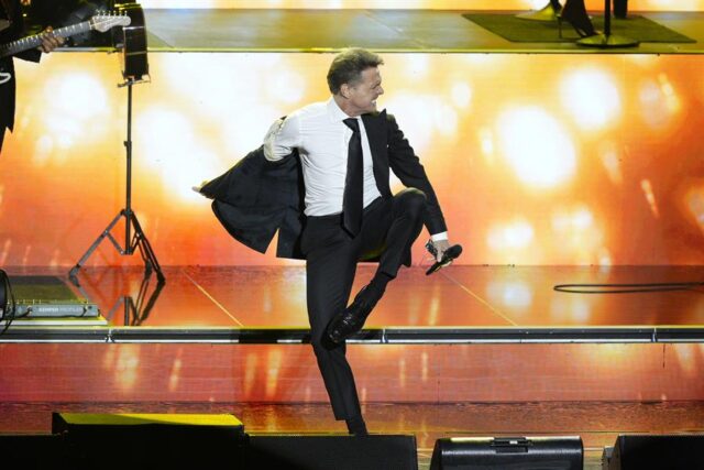 El Sumario - Luis Miguel se despide de España con tres conciertos en Marbella Luis Miguel