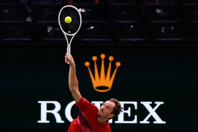 El Sumario - Medvedev cayó en su debut en el Masters 1.000 de París Medvedev