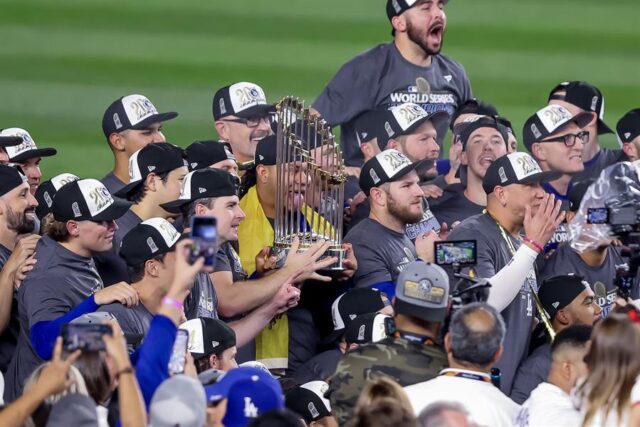 El Sumario - Tres venezolanos recibirán su anillo de Serie Mundial Dodgers de Los Ángeles - venezolanos