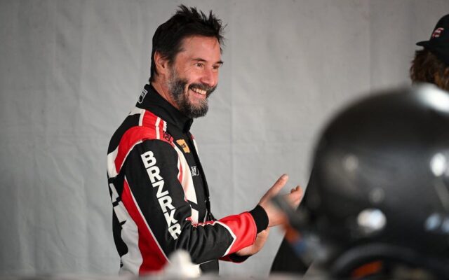 El Sumario - Keanu Reeves debutó como piloto en Indianápolis Keanu Reeves