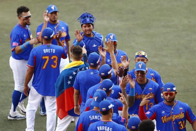 El Sumario - Venezuela vence a Puerto Rico en el Premier 12 Venezuela