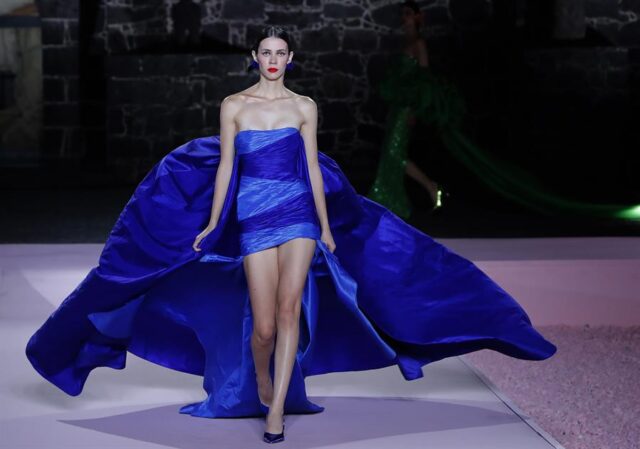 El Sumario - Carolina Herrera presentó una "carta de amor a México" Carolina Herrera