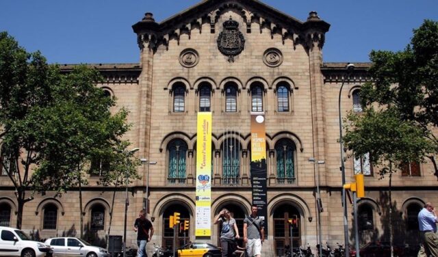 El Sumario - Universidad de Barcelona deja de publicar en X como "acto de responsabilidad" Universidad de Barcelona