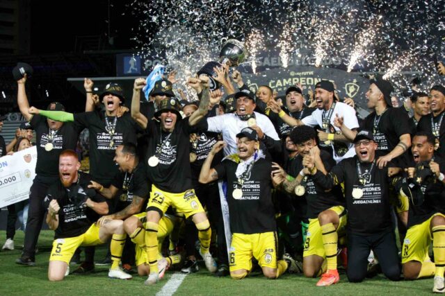 El Sumario - Deportivo Táchira conquistó su estrella 11 en el fútbol venezolano Deportivo Táchira