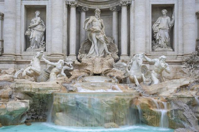 El Sumario - El agua vuelve a correr por la Fontana de Trevi Fontana di Trevi