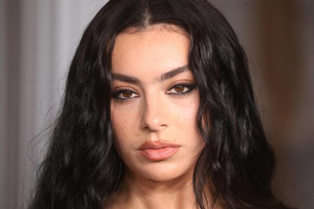 Cantante Charli XCX