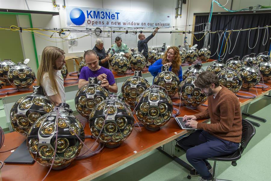 Detectan por primera vez un neutrino de muy alta energía