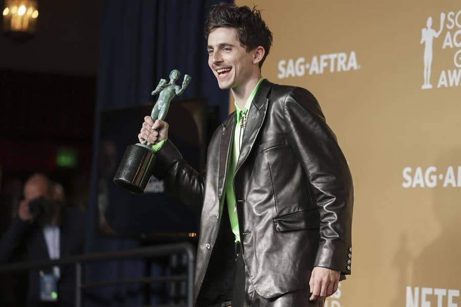 Timothée Chalamet dio la sorpresa en los premios del Sindicato de Actores
