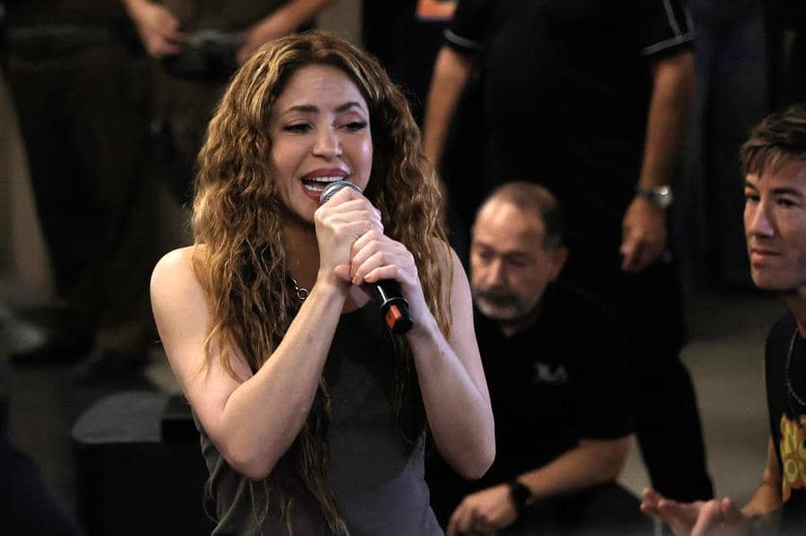 Shakira llegó a Argentina luego de cancelar sus conciertos en Chile