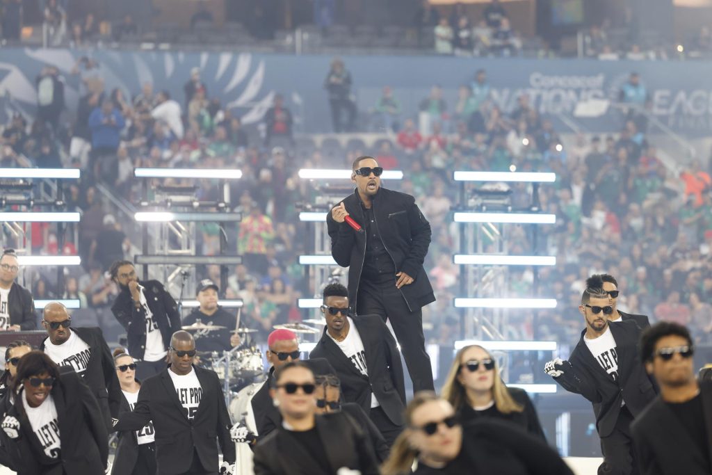 Will Smith canaliza cachateada a Chris Rock en su regreso a la música