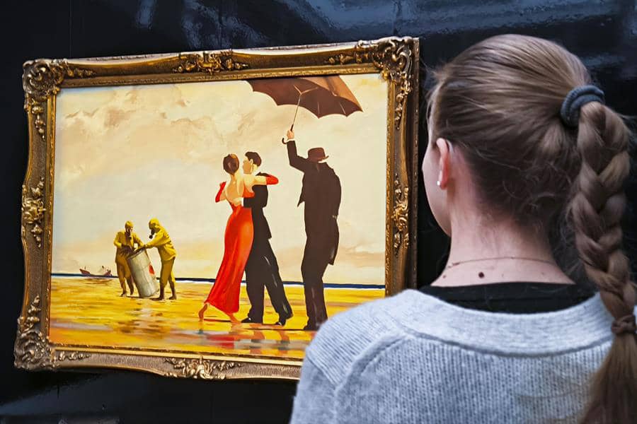‘Crude Oil (Vettriano)’ de Bansky se subasta por 5,4 millones de dólares