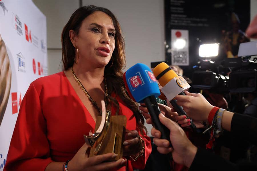 Karla Sofía Gascón protagonizará película de Vincent Gallo
