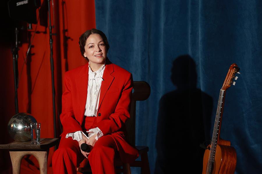 Natalia Lafourcade presenta ‘Cancionera’, una nueva faceta íntima en su carrera