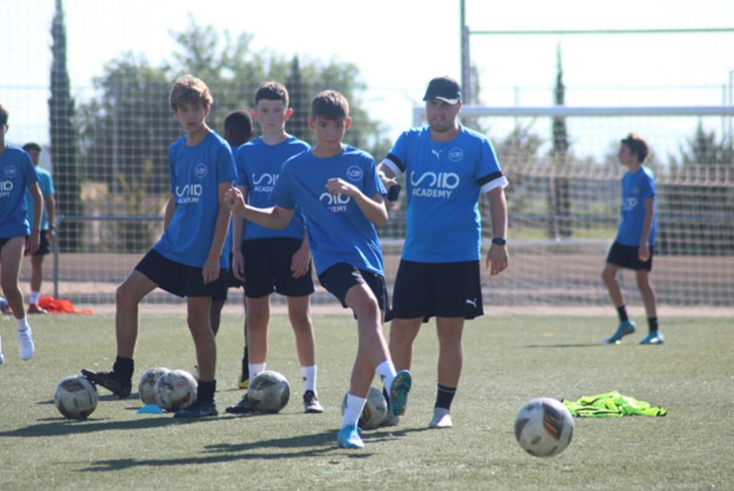 El Lenguaje Secreto de los Jugadores de Fútbol por Joao Rafael Silva Robertson