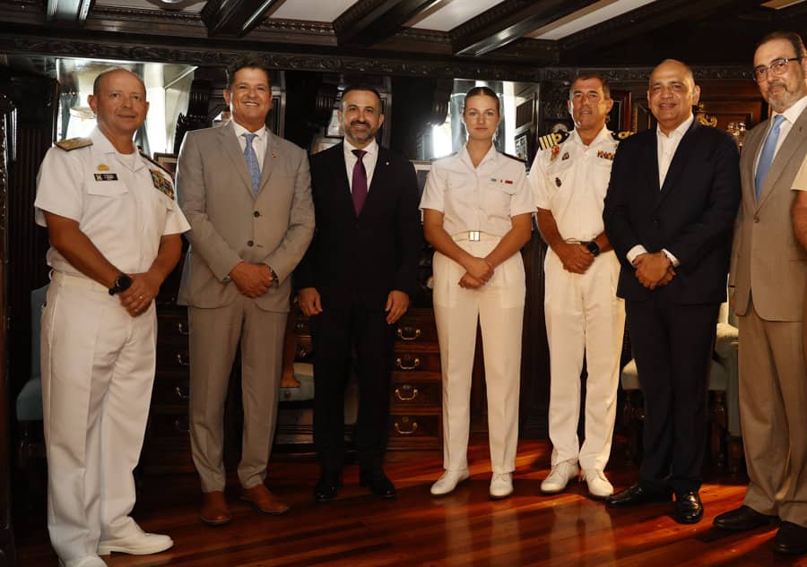 Carlos Vives acude a un almuerzo con la princesa Leonor