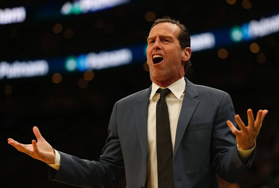 Kenny Atkinson se lleva el premio al entrenador del año en la NBA