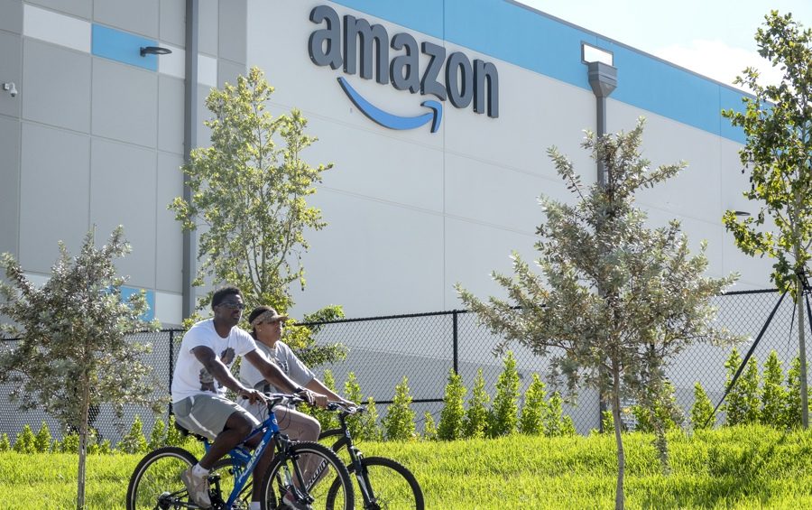 Zoox de Amazon inaugura planta en EEUU para hacer robotaxis
