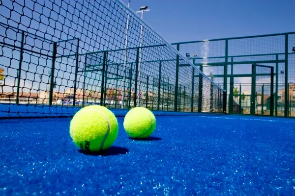 Pádel - El Deporte de Pala que Conquista al Mundo por Javier Marcano Tabata