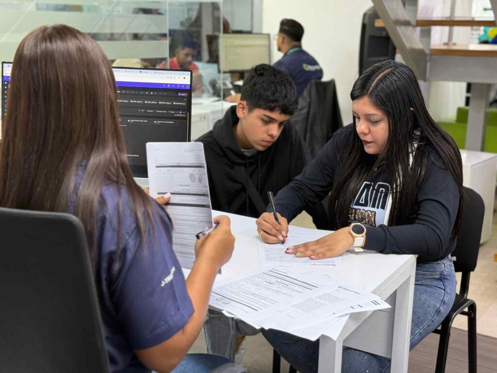 Entrega gratuita de la tarjeta Kids: Bancamiga extiende operativo especial a los niños