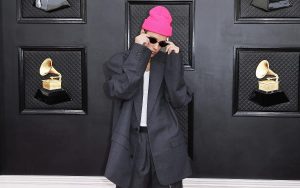Justin Bieber lanza su séptimo álbum de estudio