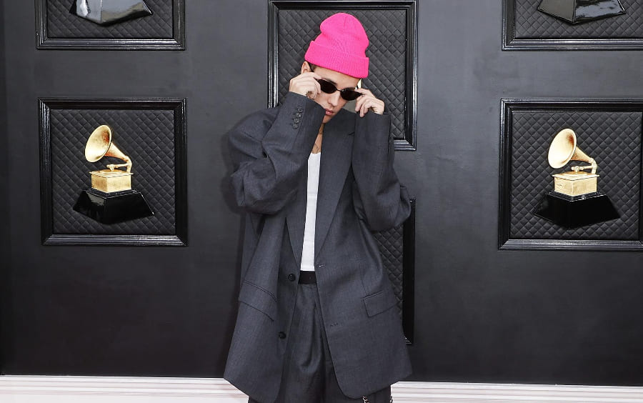 Justin Bieber lanza su séptimo álbum de estudio