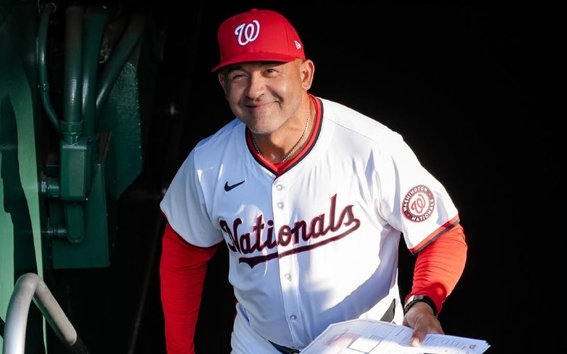 Miguel Cairo asume las riendas de los Nacionales