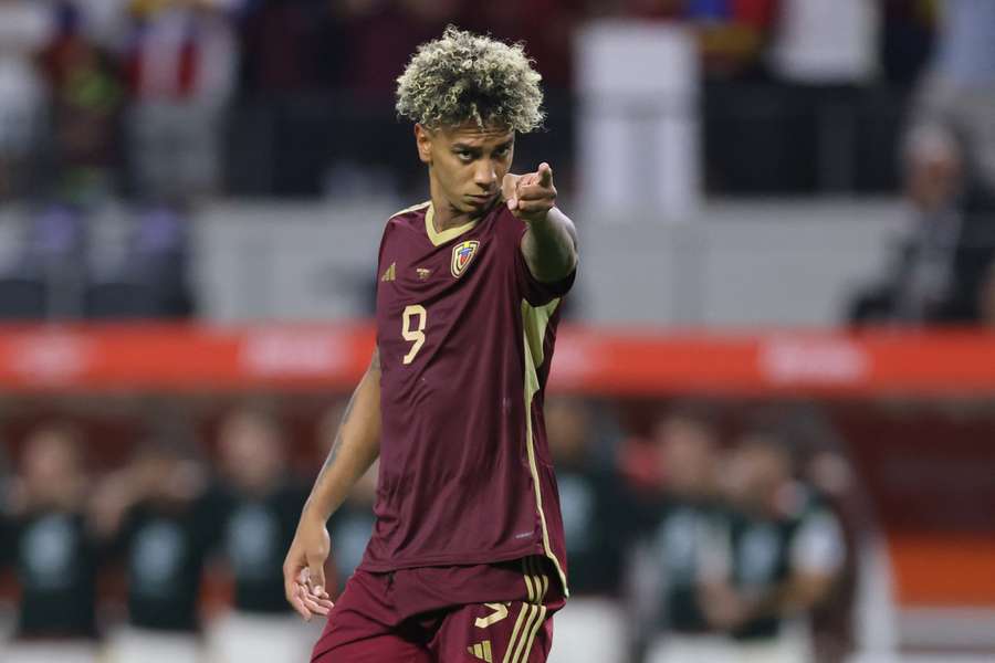 Jhonder Cádiz usará la fecha FIFA para recuperarse de una lesión